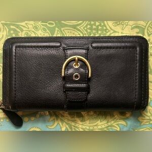 Coach Y2K vintage black leather wallet gold hardware